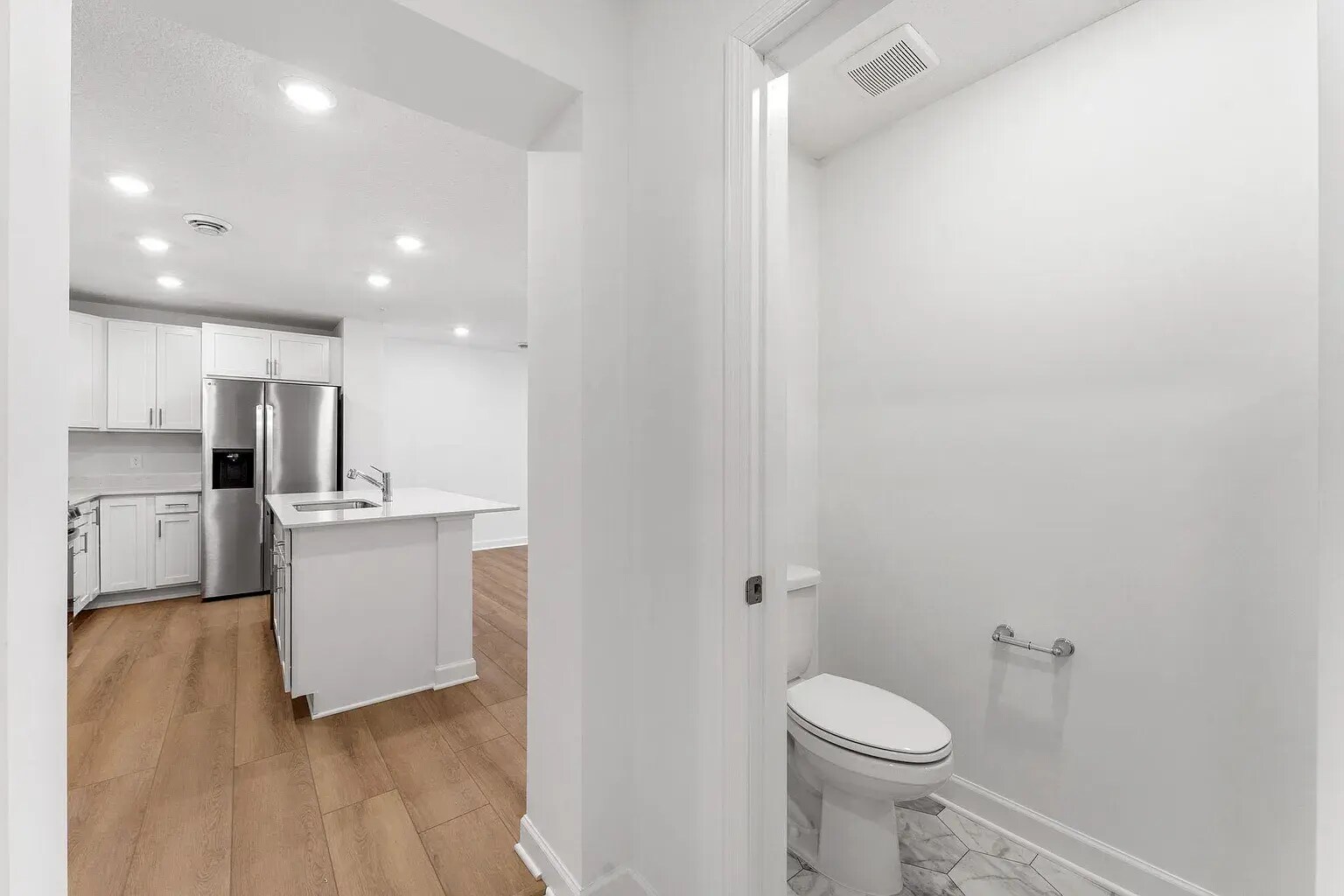 Building Photo - 5297 Long Pointe Pass