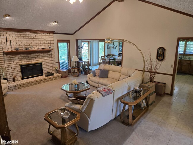 Building Photo - 52843 Deerwood Dr