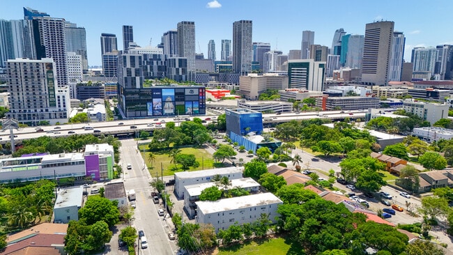 Miami Central Aparments - Miami Station