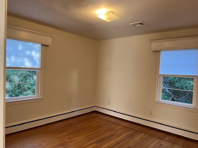 bedroom 2 - 490 E Indiana Ave