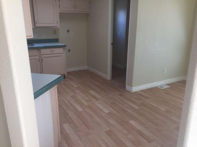 Primary Photo - 2 bedroom in PHOENIX AZ 85041