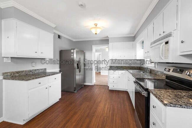 Building Photo - 319 Tanglewood Rd