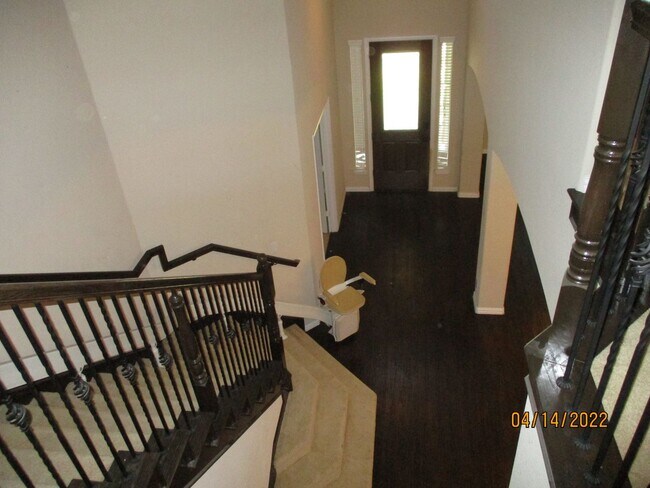 Building Photo - 2505 Mesa Glen Dr