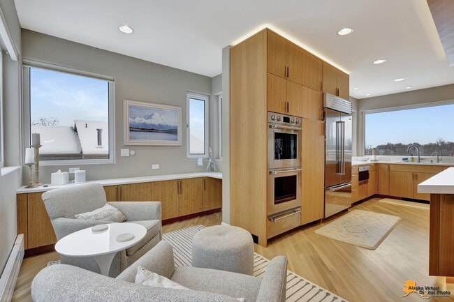 Building Photo - 1775 Forest Park Dr