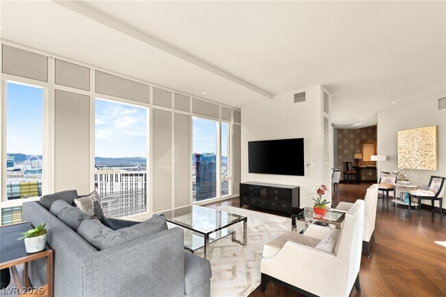 Building Photo - 3750 S Las Vegas Blvd