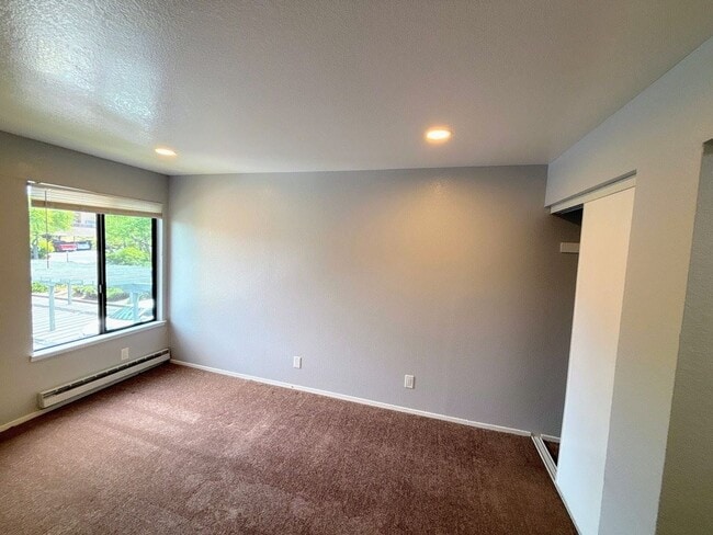 Building Photo - 2 Bed 2 Bath Condo in San Pablo - COMING SOON!!