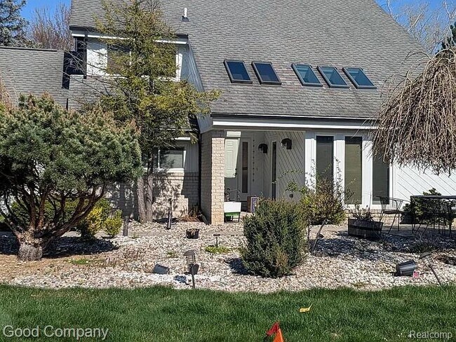 Building Photo - 30384 Castleford Ct