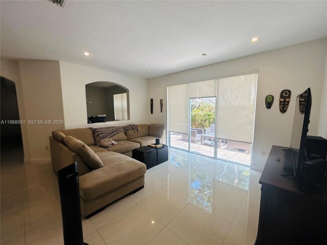 Building Photo - 10963 NW 87th Ln