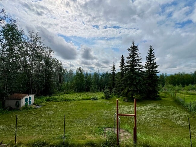 Building Photo - 4-Bedroom Home in Fairbanks | 2-Car Garage, Fenced Yard, RV Parking & Breathtaking Views – Dog Fr...