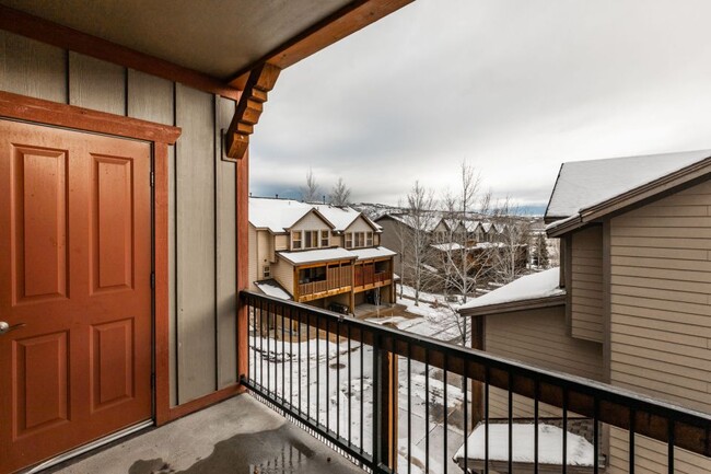 Balcony - 5519 Lillehammer Ln