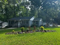 Building Photo - Beautiful 3 Bedroom Home in Windsor Park!