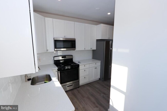 Building Photo - 314 Huntingdon Pike