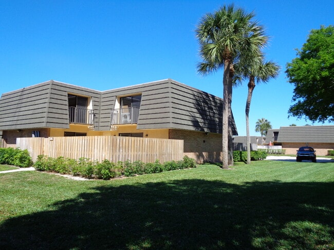 Primary Photo - 505 5th Way