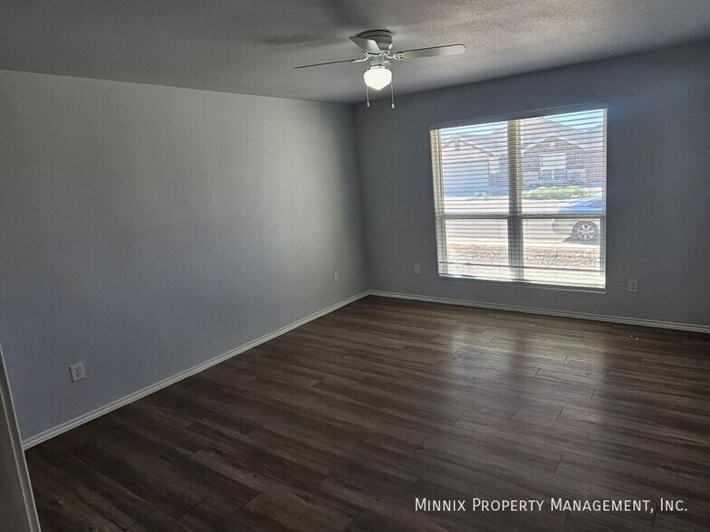 Building Photo - 1637 Wrigley Dr