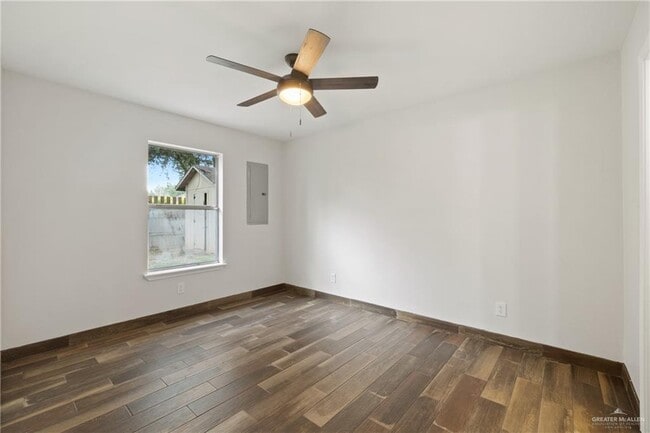 Building Photo - 1815 W Adelita St