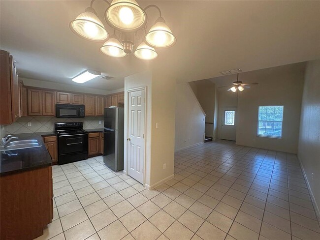 Building Photo - 1408 Bergin Ct