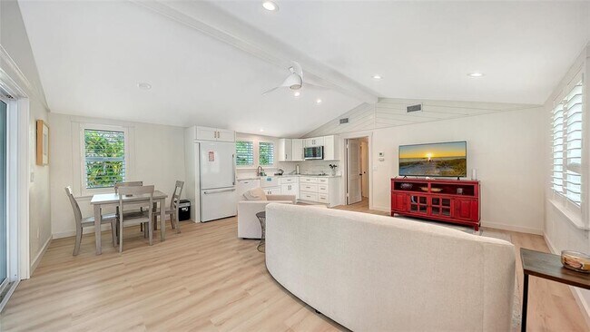 Building Photo - 3708 Sandspur Ln