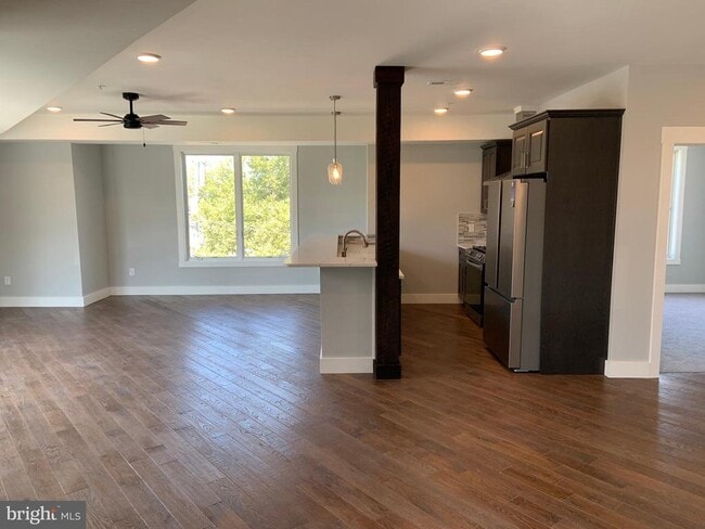 Building Photo - 1811 Ridge Ave
