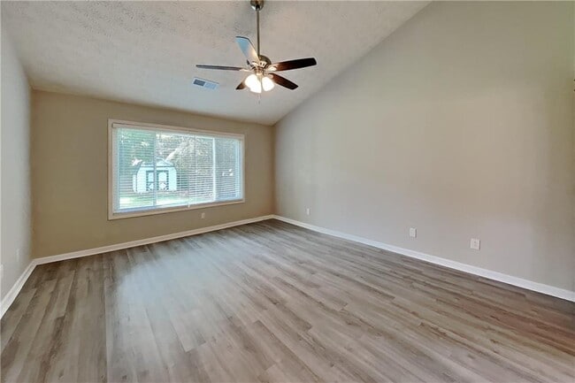 Building Photo - 111 Meadowview Ln