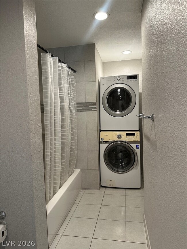 Building Photo - 5334 Beaverhead Dr