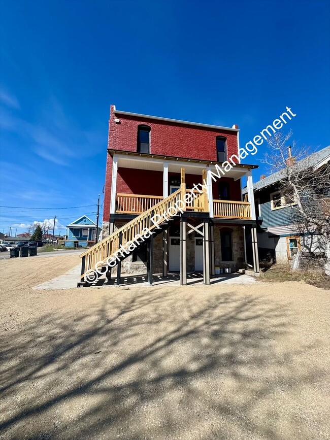 Building Photo - 614 N Alaska St