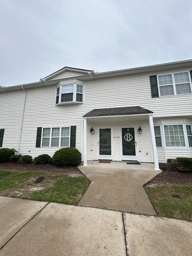 Primary Photo - 1222-12W3 Cross Creek Cir