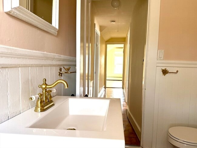 Building Photo - 90 Mill St