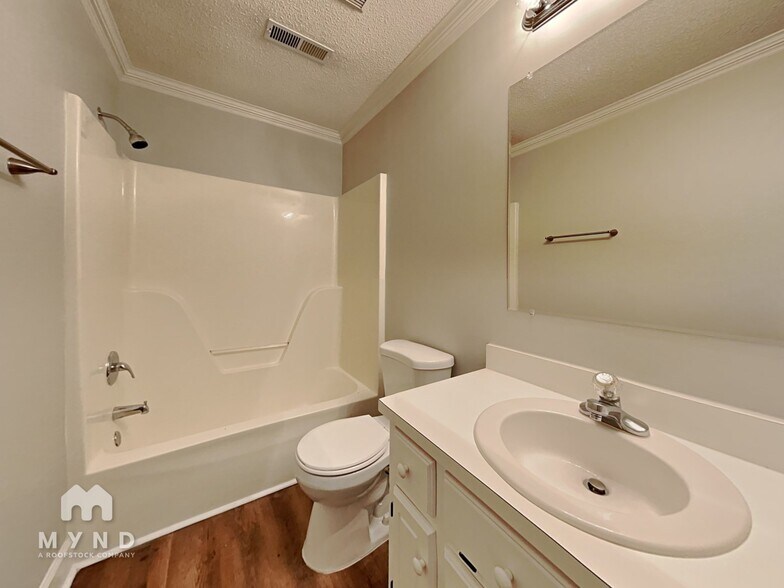 Building Photo - 4648 Forest Highland Dr