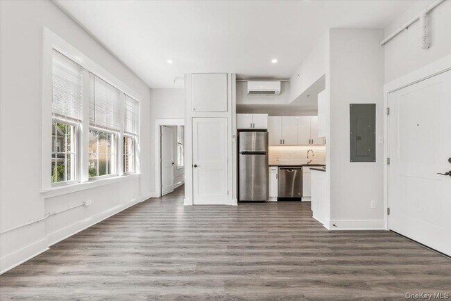 Building Photo - 49 Beekman Ave