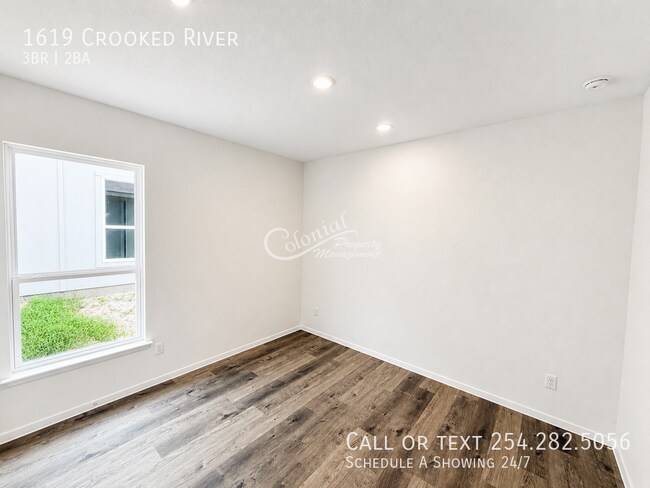 Building Photo - 1619 Crooked River