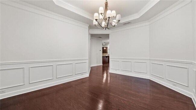 Building Photo - 2040 Bloomfield Ct