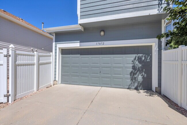Building Photo - 17072 E Wyoming Dr