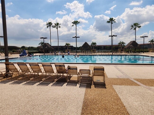 Building Photo - 301 SW 135th Ave