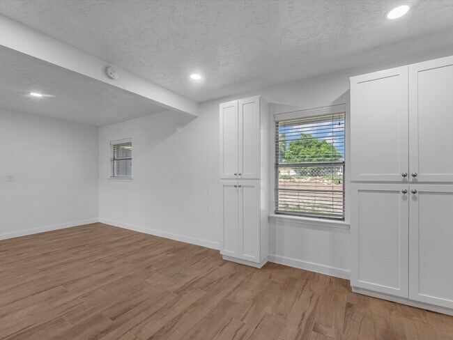 Building Photo - 12922 McNair St