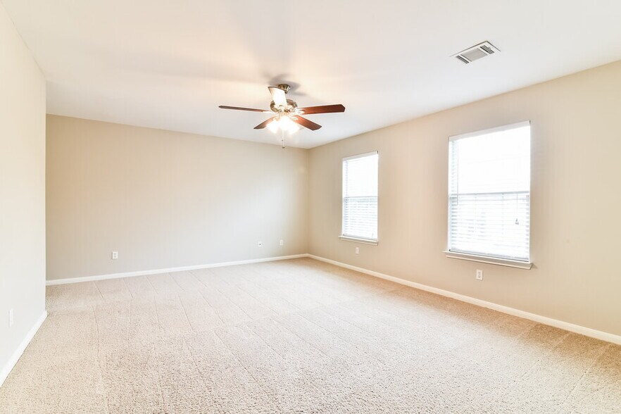 Building Photo - 4722 San Antonio River Dr