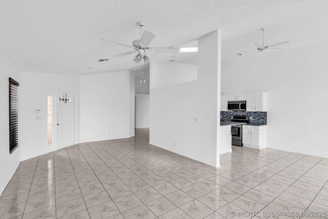 Building Photo - 12382 Pleasant Green Way