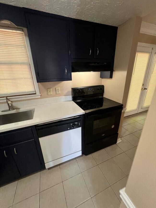 Building Photo - !!!WARNING: AVOID SCAMS CONFIRM RENTAL AT ...