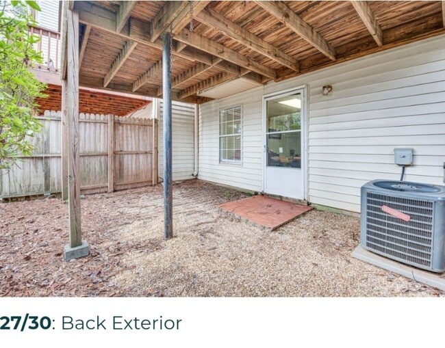 Building Photo - 2951 Lexington Trace Dr