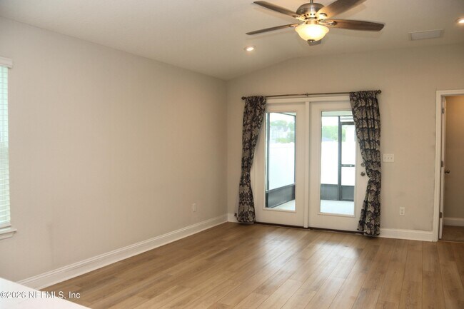 Building Photo - 13184 Holsinger Blvd