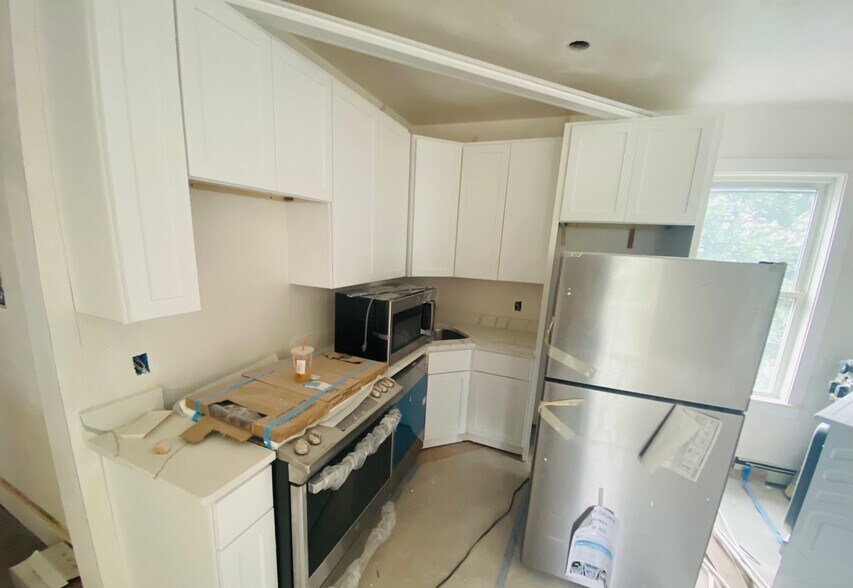 Building Photo - 74 Marine Rd