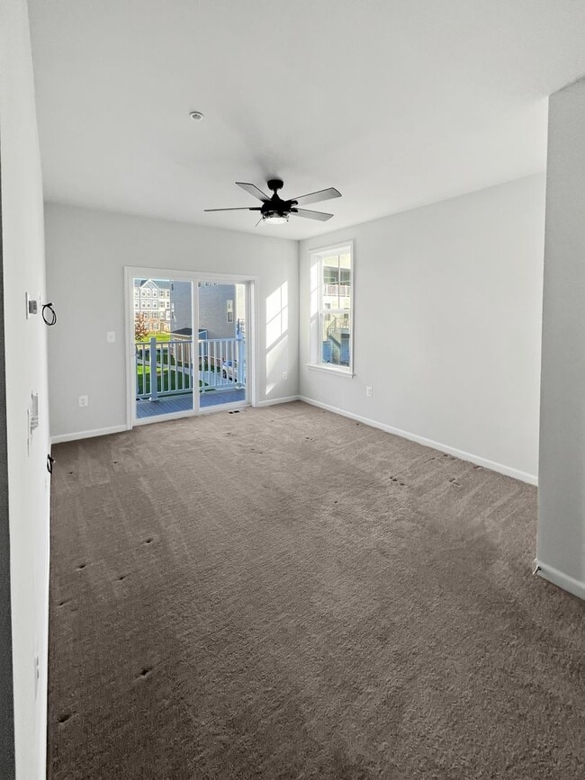 Building Photo - Beautiful 2 Bedroom Condo in Glen Allen !