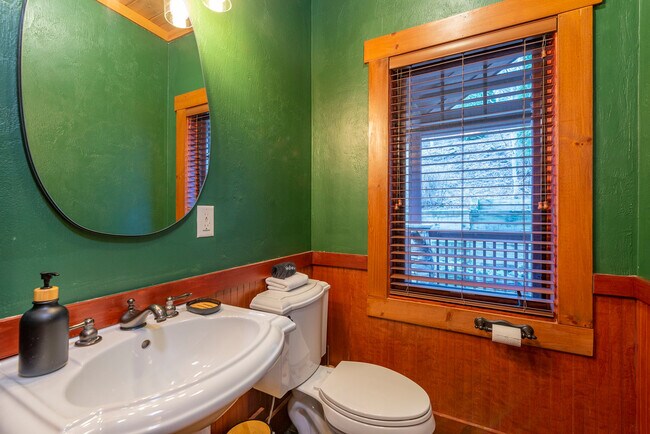 Building Photo - 39 Great Aspen Way