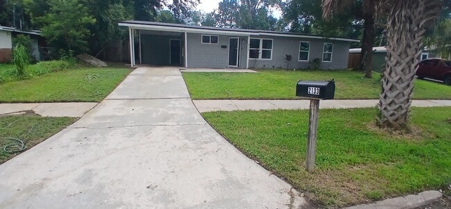 Building Photo - 2133 Hugh Edwards Dr