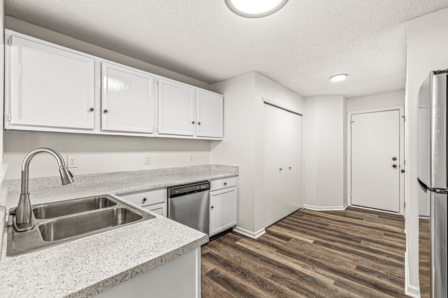 Building Photo - 1316 Freemont Ln