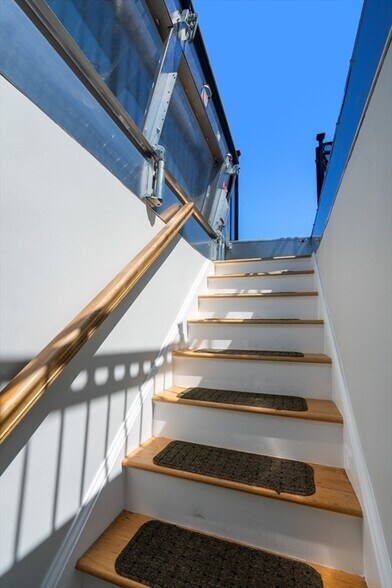 Building Photo - 43 Worcester St