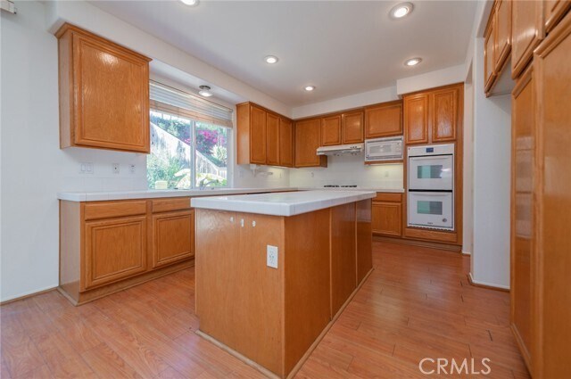 Building Photo - 1651 W Mammoth Dr