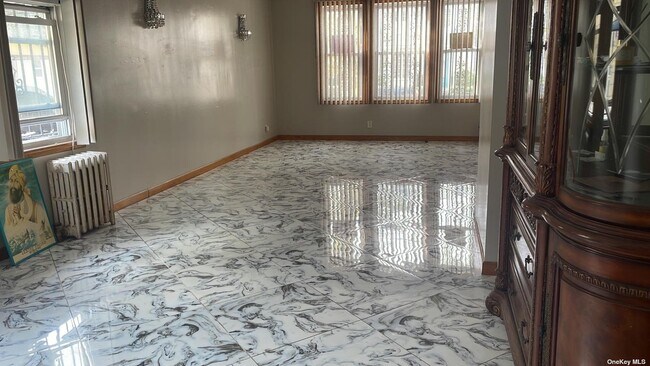 Building Photo - 135-10 87th Ave