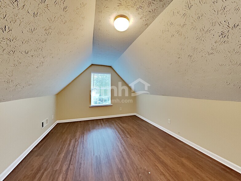 Building Photo - 1284 Stephens Pond Vw