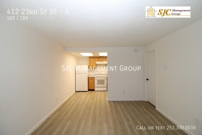 Building Photo - 412 23rd St SE
