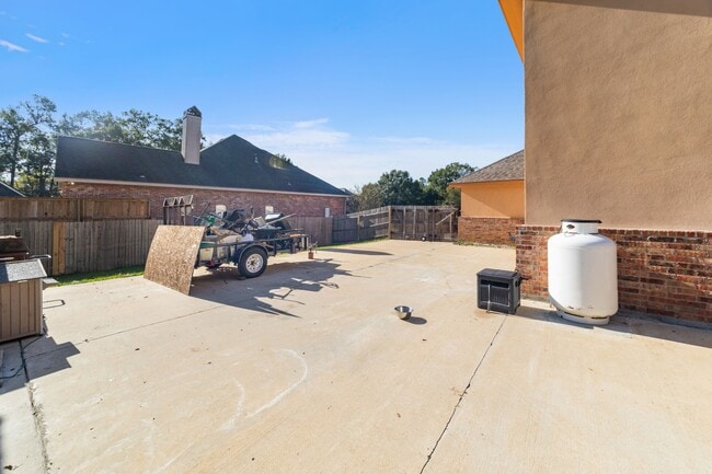 Building Photo - 213 E Peck Blvd